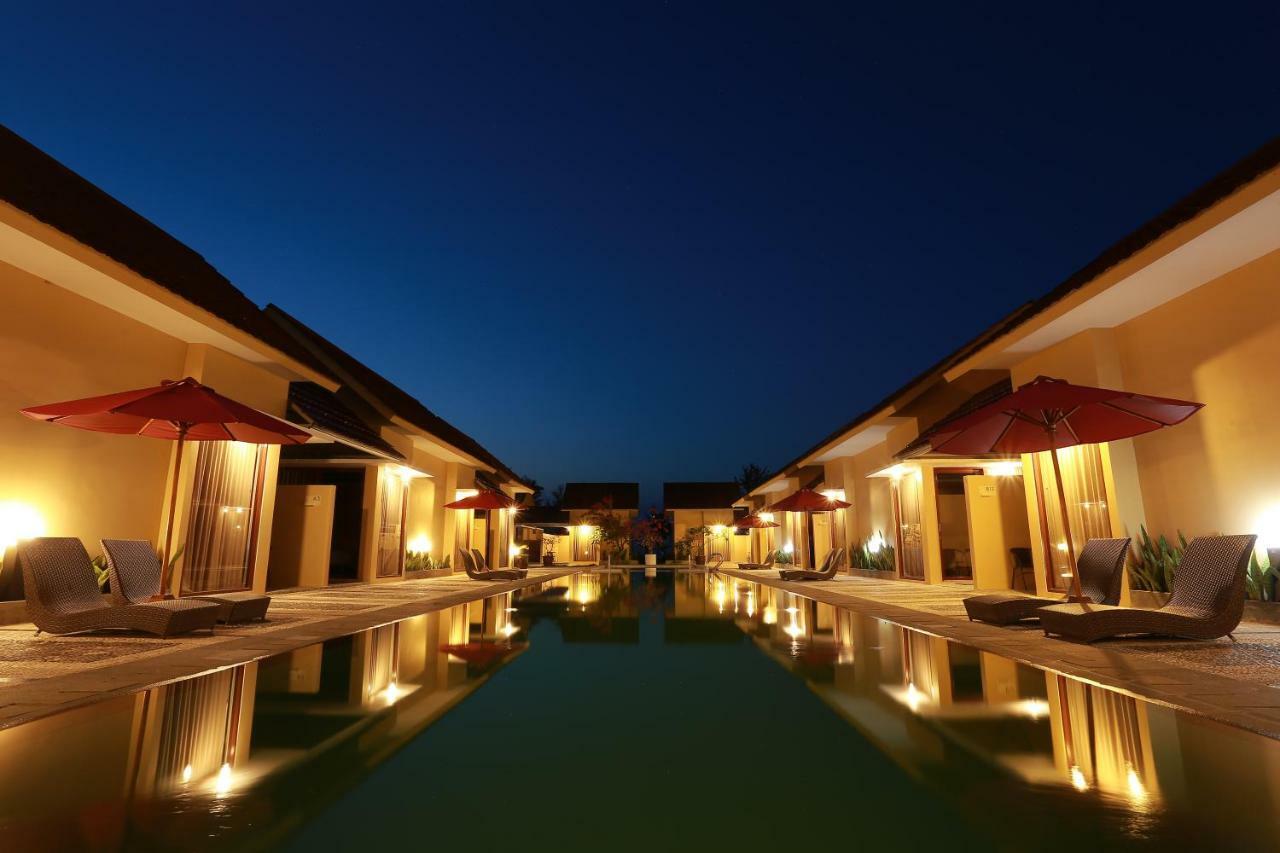 Belitung Holiday Resort Sijuk ภายนอก รูปภาพ