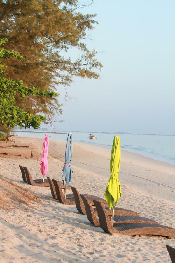 Belitung Holiday Resort Sijuk ภายนอก รูปภาพ