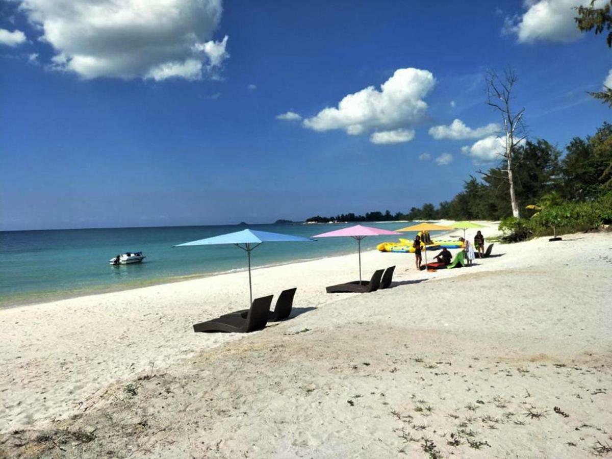Belitung Holiday Resort Sijuk ภายนอก รูปภาพ