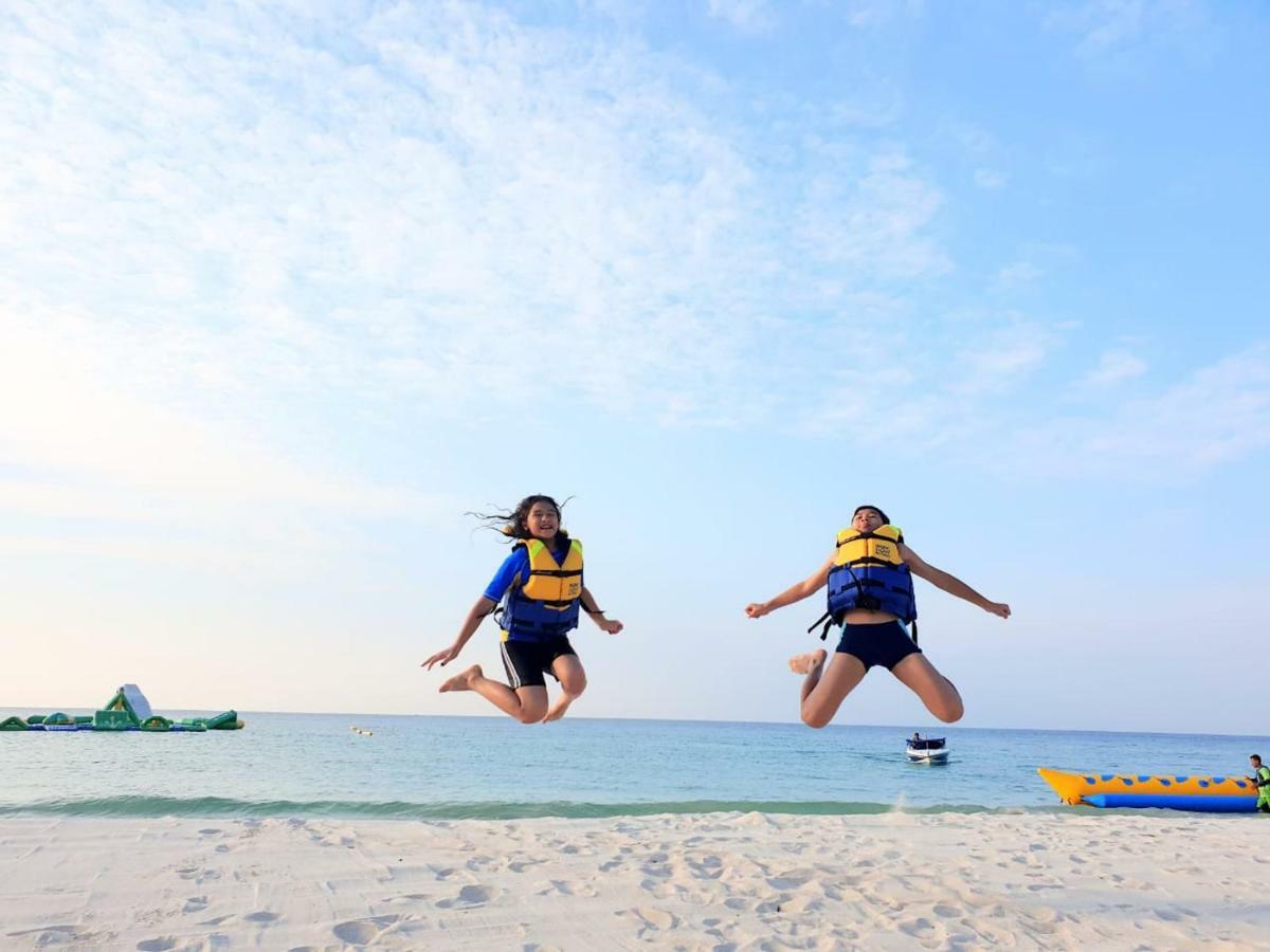 Belitung Holiday Resort Sijuk ภายนอก รูปภาพ