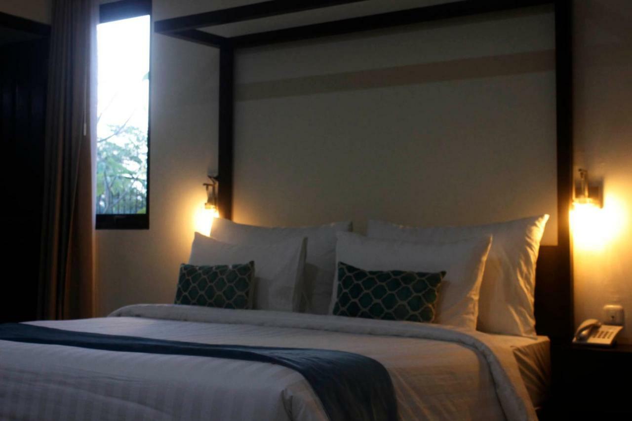 Belitung Holiday Resort Sijuk ภายนอก รูปภาพ