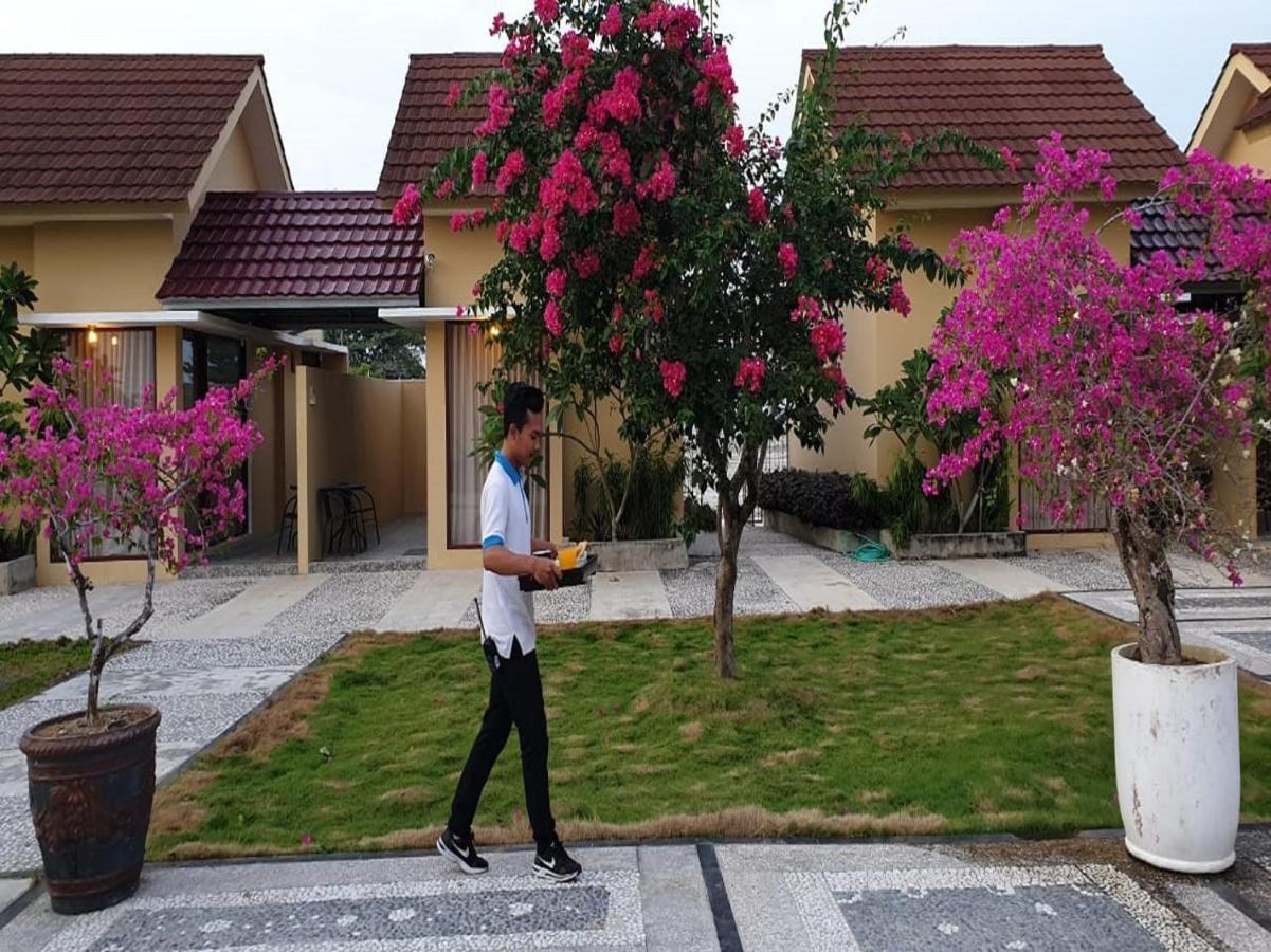 Belitung Holiday Resort Sijuk ภายนอก รูปภาพ